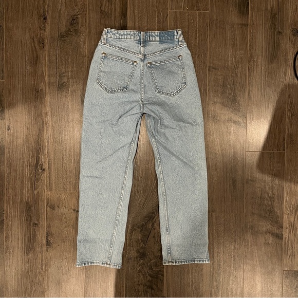 Abercrombie & Fitch | Curve Love Vintage Straight High Rise (Short) - Picture 3 of 4